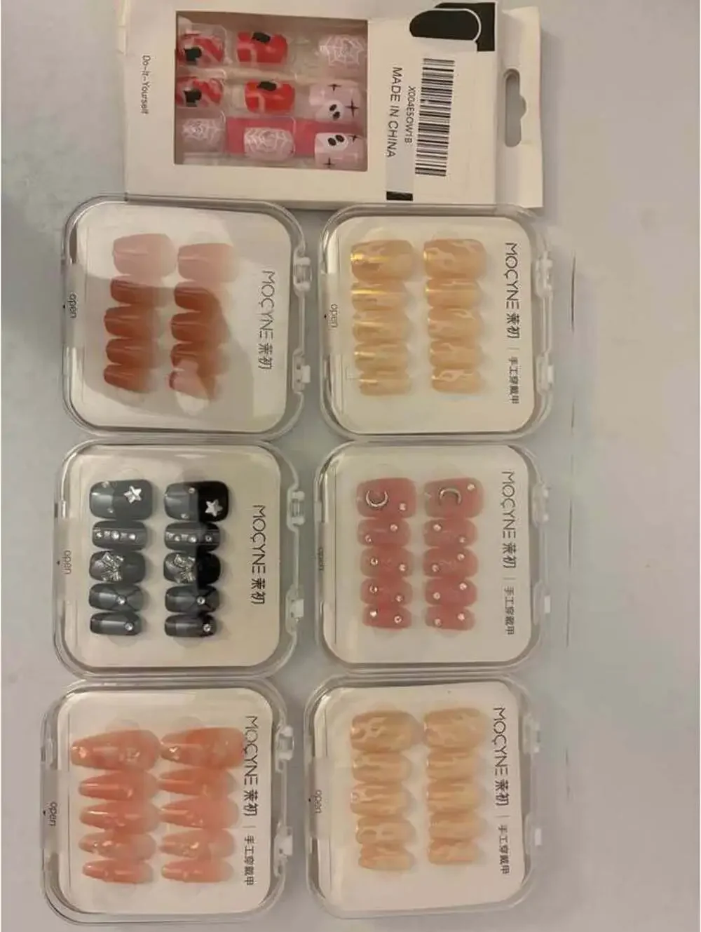 Mocyne Press-On Nail Bundle